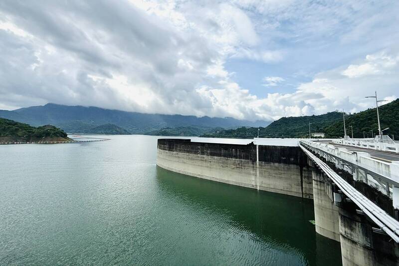 曾文水庫滿載發電放水 嘉南二期作全區供灌今登場
