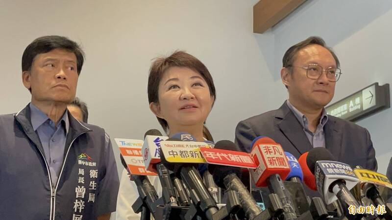 盧秀燕下午奔行政院參加六都修法會議 喊「等很久了」