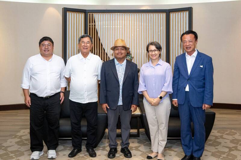 歡迎帛琉副總統訪台 蕭美琴出席晚宴致贈伴手禮