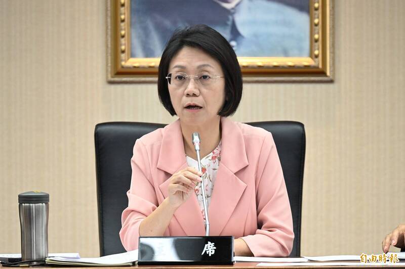 提案凍結卓榮泰4個月薪水 翁曉玲再批失職：不配領國家俸祿