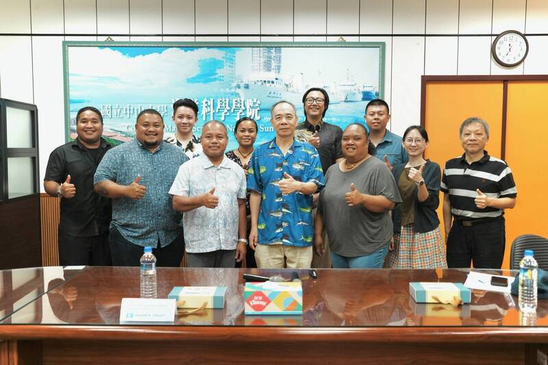 藍碳研究串連友邦 帛琉副總統率團訪中山大學