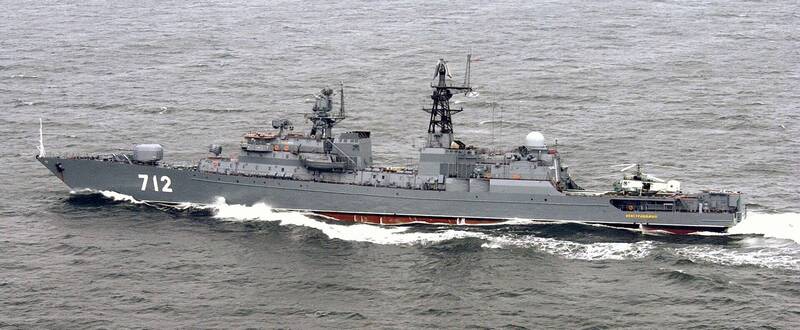 開火前竟叫英軍退開!俄戰艦近英國外海開砲 新首相上任首日迎挑戰