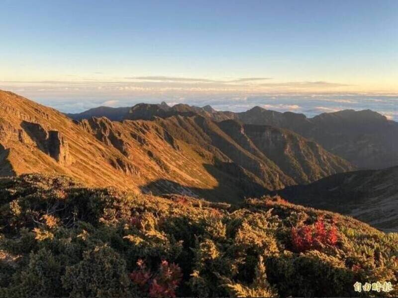 「紅霞」海警發布還能爬山? 雪霸公布最新入園措施