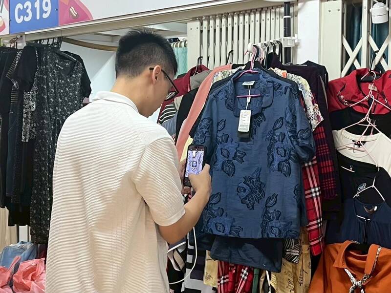 北科大建築系走入北投市場,用AI結合實境教學,培育設計力。(北科大提供) 北科大建築系走入北投市場,用AI結合實境教學,培育設計力。(北科大提供)