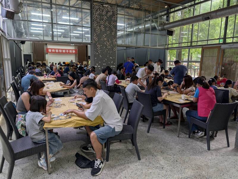新港板陶窯拼貼馬賽克 親子手作「豪有藝思」