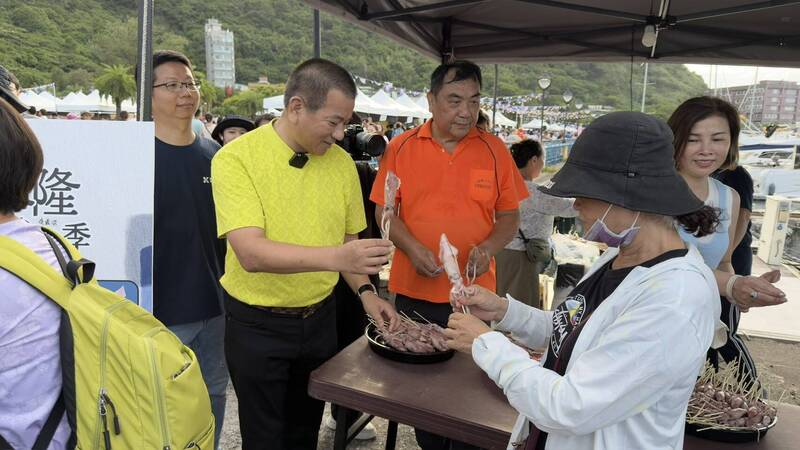 基隆鎖管季主題日 免費吃小卷、演唱會逛市集超chill
