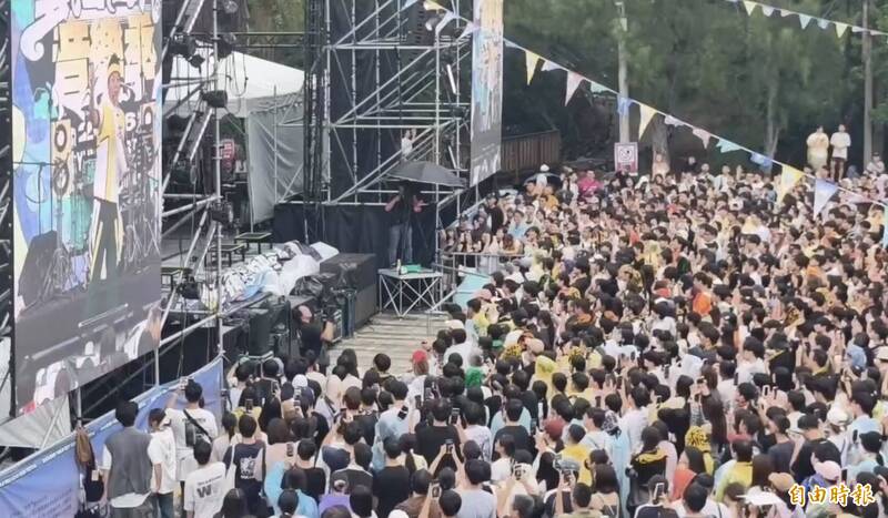 雲西海洋音樂季首日湧8萬人雨中照嗨!香蕉哥哥演出掀全場回憶殺