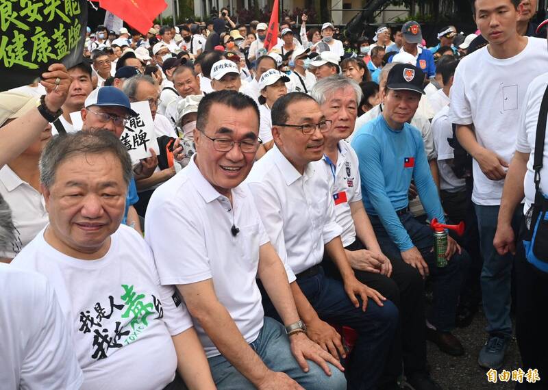 與侯友宜同框現身凱道 李四川:今天的凱道沒有顏色