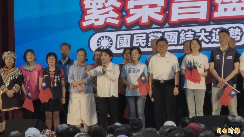 藍白上凱道「反毒油」落幕 盧秀燕今花蓮嗆總統:「上班護食安」