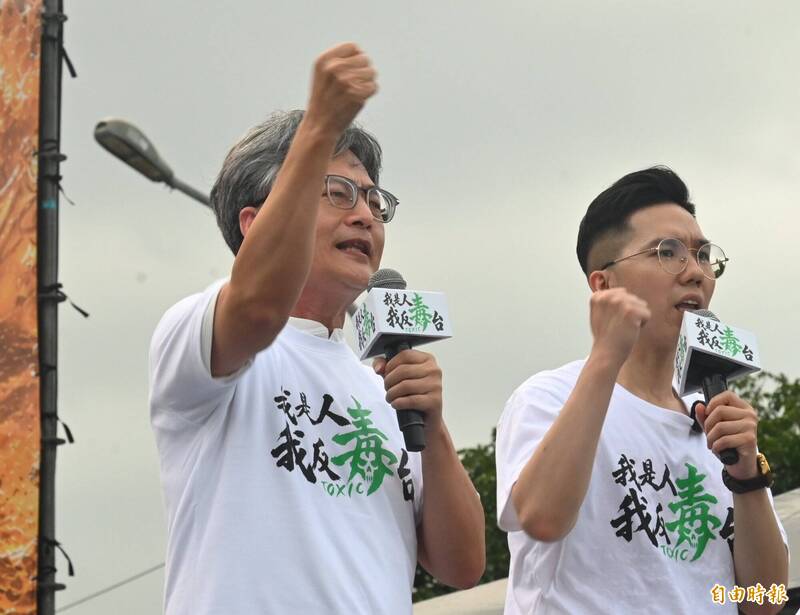 吃了誠實豆沙包?國民黨「反毒油」集會 他驚吐:大罷免失敗讓生活更糟