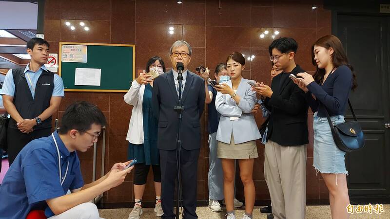 藍委臨時改議程突襲 鄭英耀:原定行程配合調整
