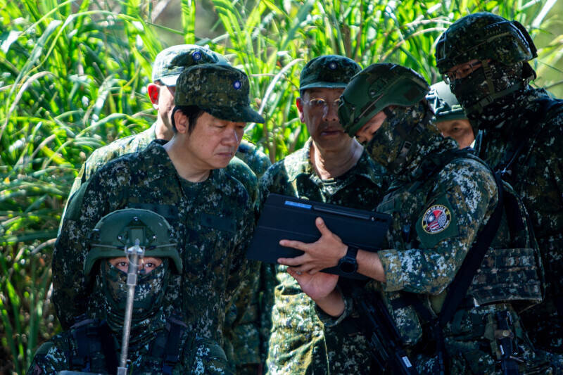 賴總統視導漢光實彈「作秀」?府嚴正駁斥《聯合報》:污名化國軍