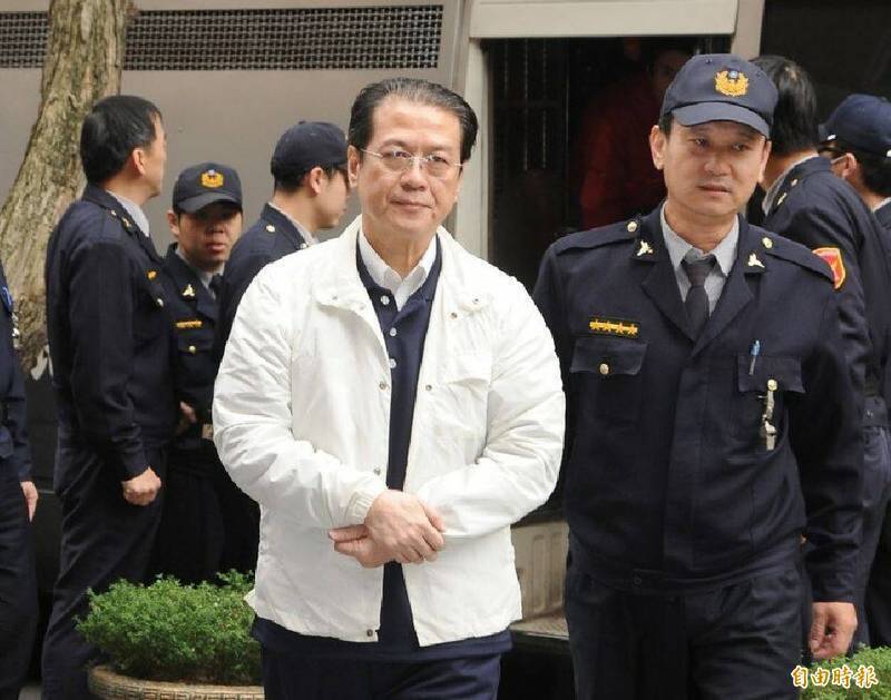 判刑55年8月定讞!「最貪消防署長」再涉匯款海外洗錢 北檢不起訴