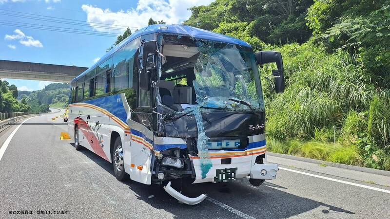日本大分縣驚傳5車連環撞 16人受傷送醫