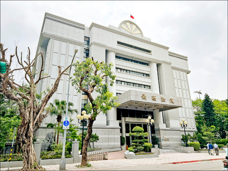 沉迷抖內女直播主 欠債淪共諜 中士洩密收6萬 判刑12年定讞