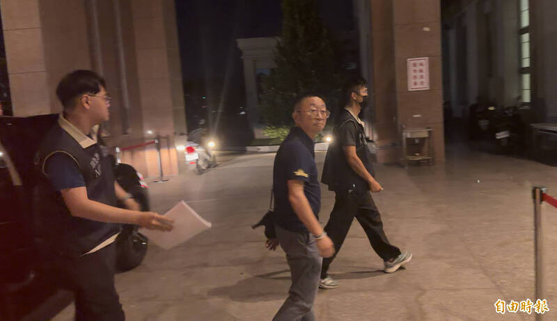 涉為渡假村「開大路」圖利 台東縣府農業處長許家豪等2人聲押