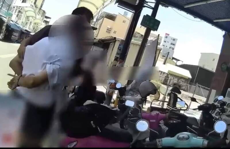 高雄婦被詐250萬歹徒再詐 她聯手警將計就計逮車手