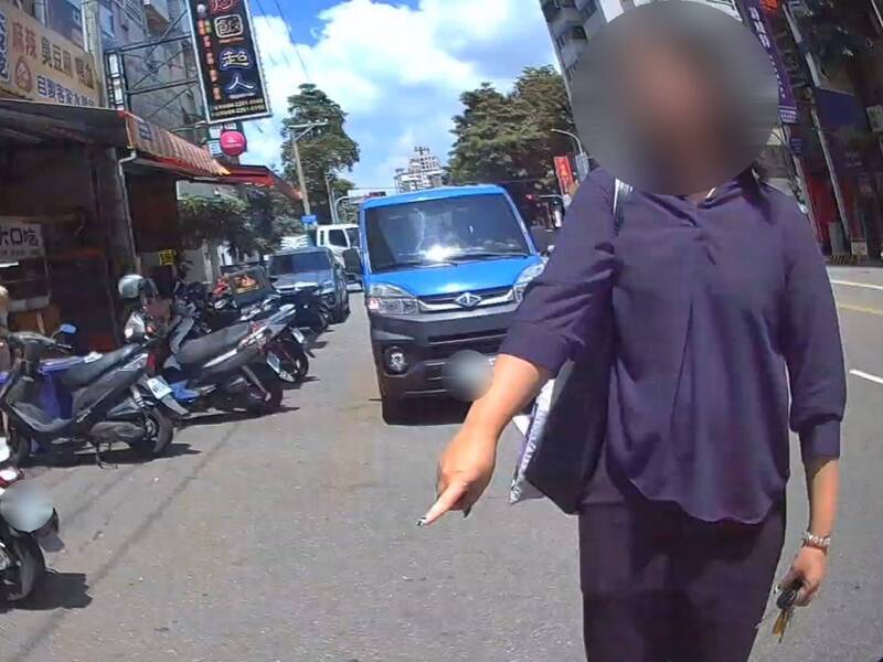 台中媽媽機車消失急報警 真相曝光尷尬了:帶小孩好忙