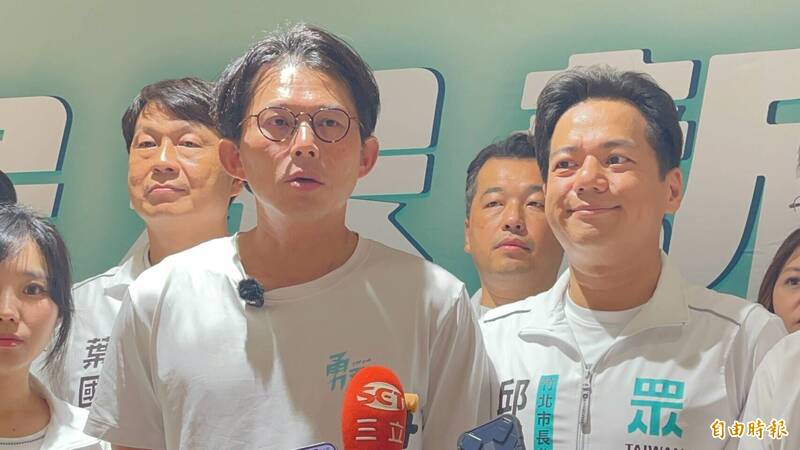 談致癌油「倒閣」 黃國昌:應該說是「倒賴」