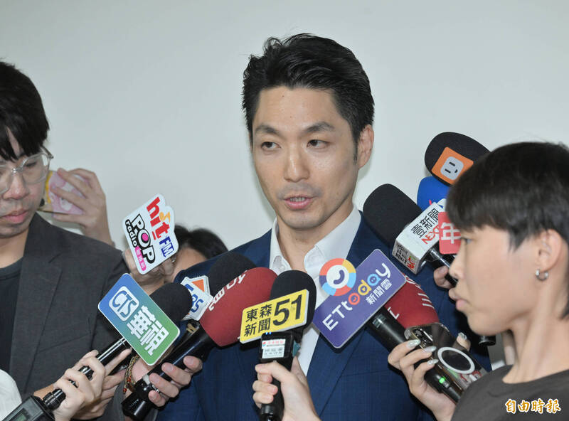 蔣萬安最熟悉的角色? 溫朗東酸:用政治口水罵民進黨的人形立牌
