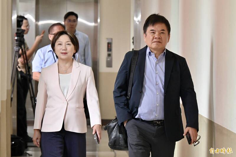 傳藍擬拿5席不分區換白支持倒閣 民進黨團:民眾不會接受密室交易