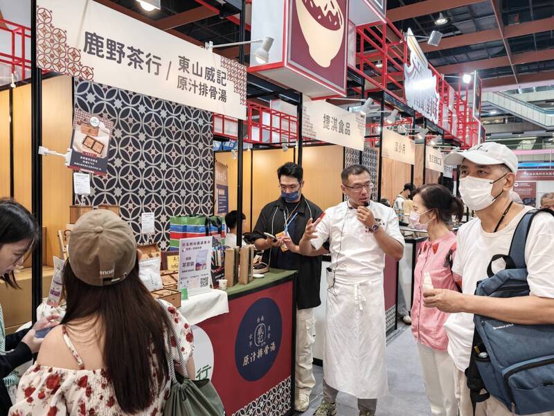 台南市政府力邀3大名廚及17家名店展現「台南最對味」。（台南市政府提供）