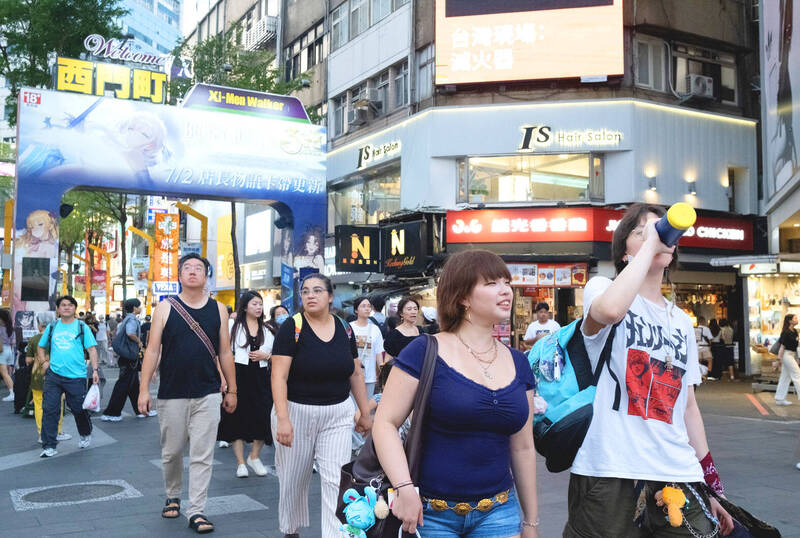 《TAIPEI TIMES》 GDP posts fastest rise in nearly 40 years to 12.92%