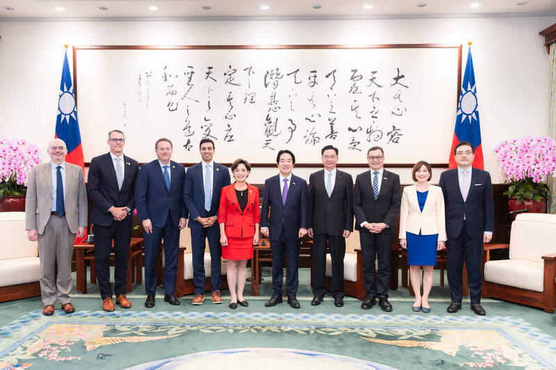 美國跨黨派眾議員訪台 高度讚揚台灣這件事