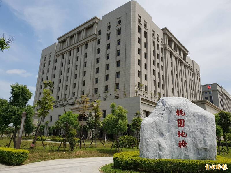 疑與「肥犬」有糾紛 桃園男持衝鋒槍當街掃射29槍被訴