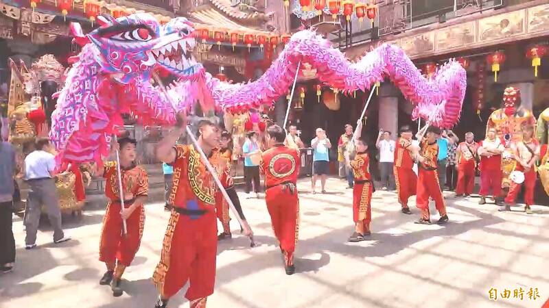 觀音菩薩成道日 基隆慈雲寺遶境為地方消災祈福