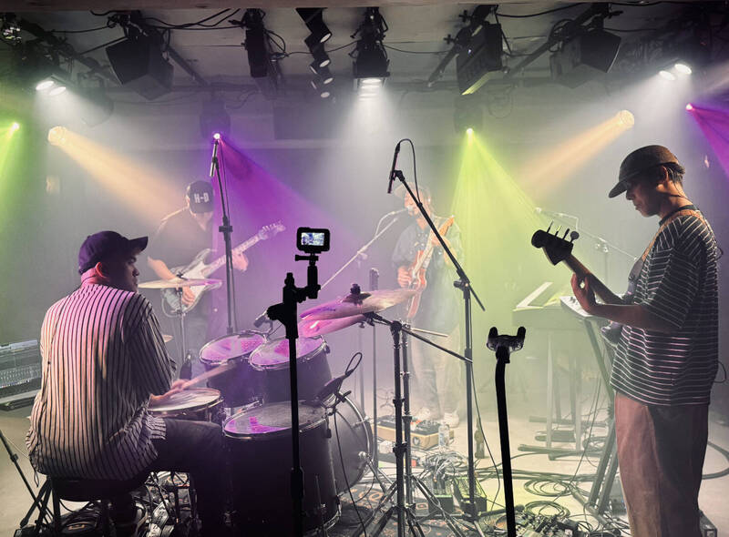 「台北非常Live!」今登場!台式餐酒館邀美女歌手打頭陣 6週78場Live音樂震撼台北