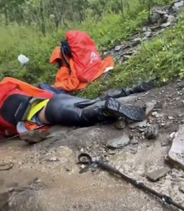 山西五台山暴雨雷擊 多名遊客觸電倒地