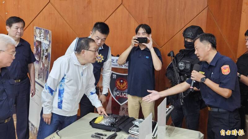 黑幫內鬨連爆槍響 新北警大掃蕩刨根竹聯幫仁堂