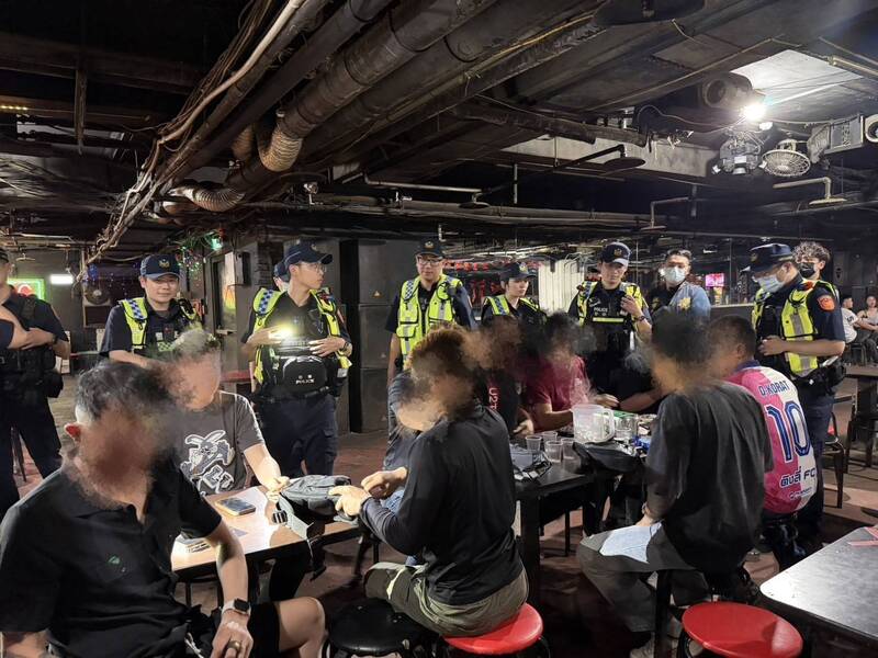 桃警雷霆除暴查獲逾百件刑案 失聯6年移工跳車逃逸秒遭逮
