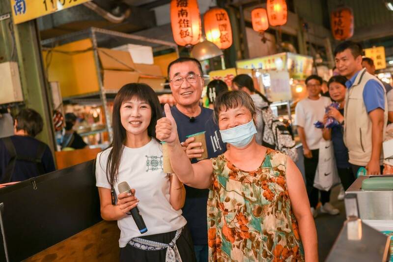 黃昏市場拜票獲綠豆沙 李四川點滴在心「要讓林口更宜居」