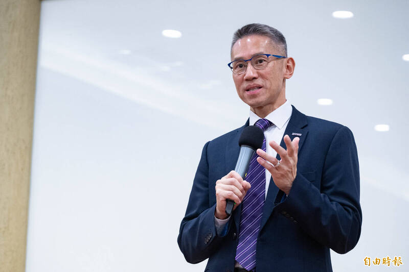 高為元才續任就到國外面試 清大教授建請史欽泰接任校長