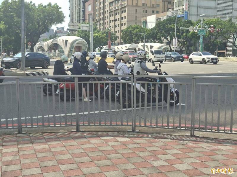 台中機車兩段式左轉2-2》學者不贊同全取消 機車騎士感覺已混淆