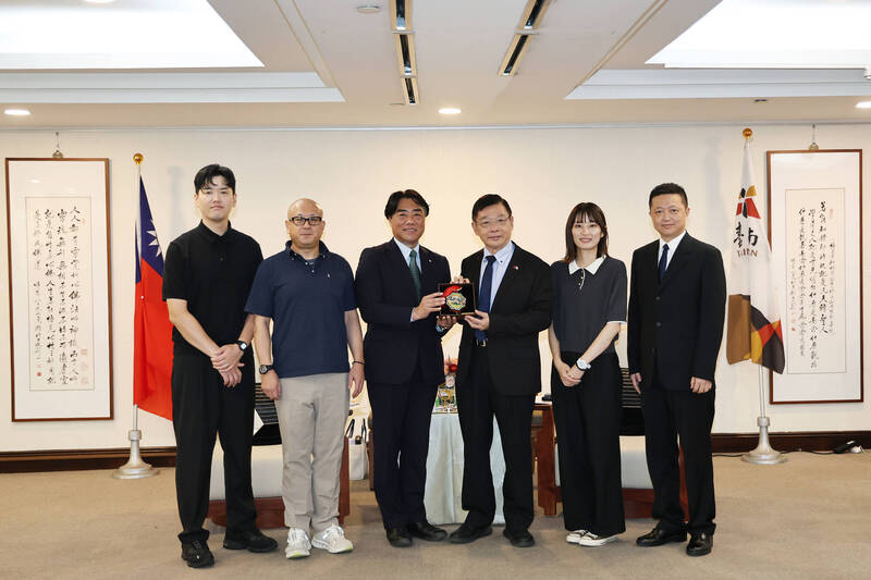 深化花火情誼 日本沼津市長率團訪台南