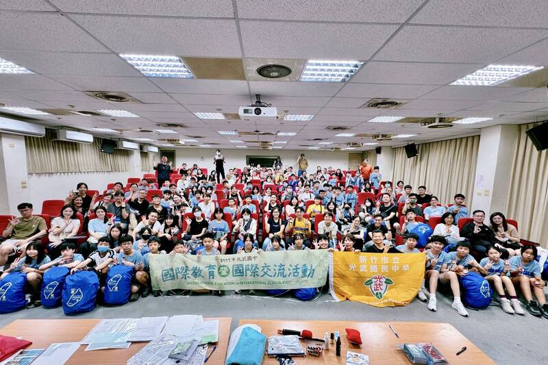 竹市光武藍背包一行75人挑戰西班牙徒步朝聖 今年增法國庇里牛斯山