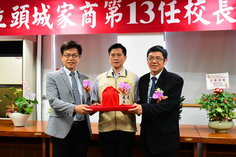 洪進源接掌頭城家商 深化國中合作迎戰少子女化