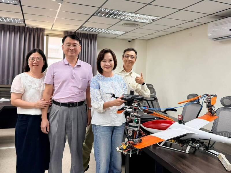 賴瑞隆籲支持政院版無人載具條例 柯志恩競辦酸:賴忘記自己有提案?