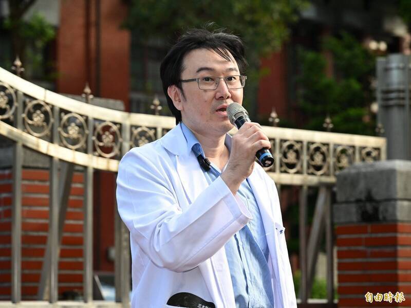 蘇一峰幫凱道絕食藍營青年量血壓、血糖恐挨罰10萬 楊植斗聲援