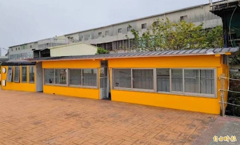 青發署工讀生投入社區改造 台南鹿耳五分車驛站換新裝
