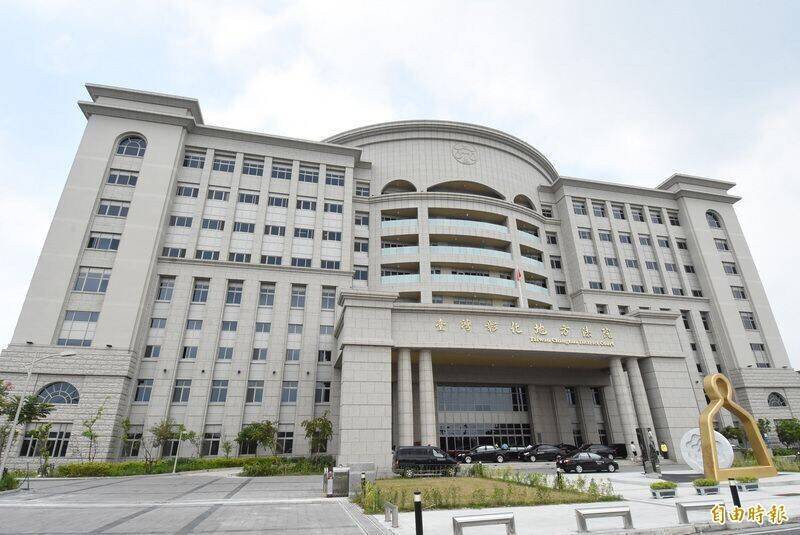 母親發生車禍逃逸 兒子上警局頂替 最後下場曝光