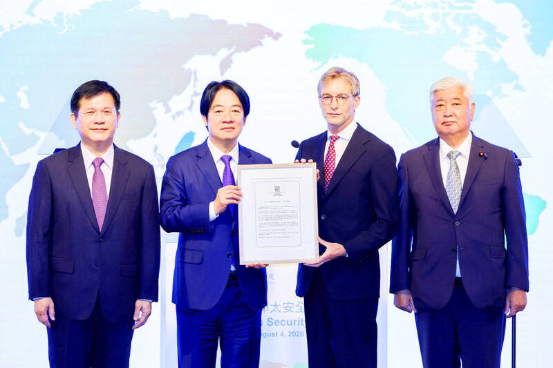 《TAIPEI TIMES》 Military aid should pass: US lawmaker