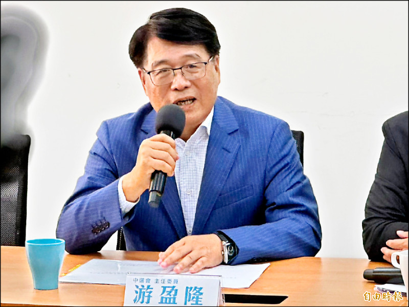 在野黨推修公投法 游盈隆:一票投多案 衝擊無法補救