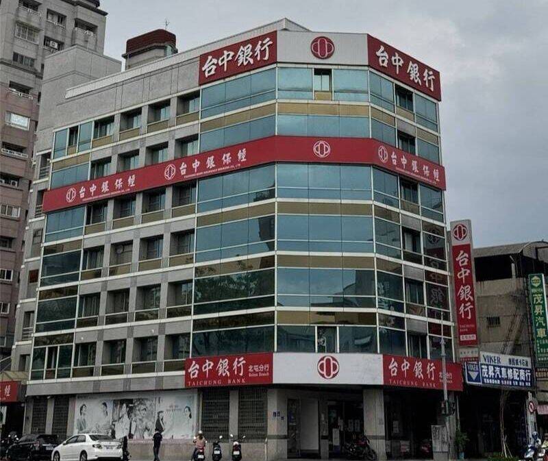 台中商銀爆勾結地產大亨洗錢36億 在押2分行經理300萬、150萬交保