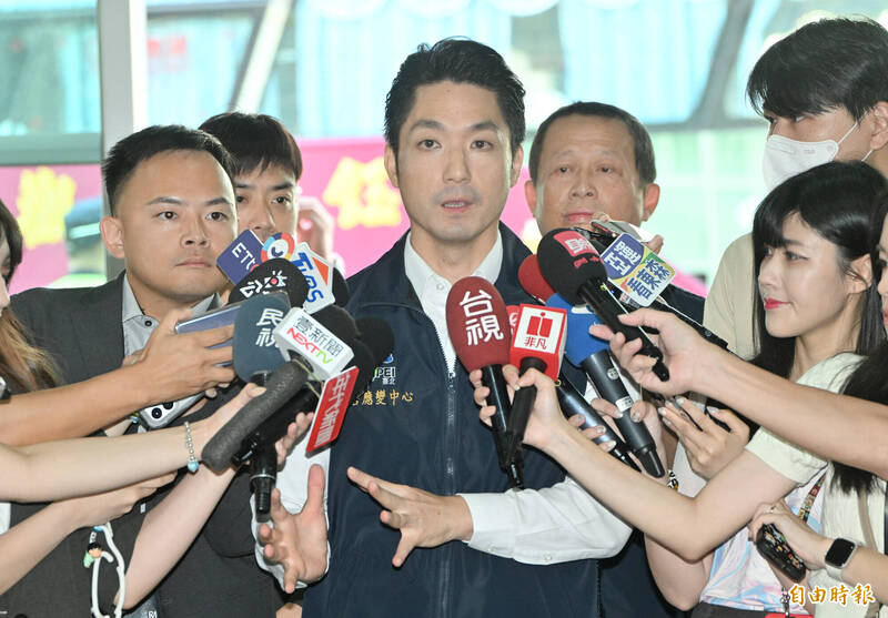白海豚又更近了! 蔣萬安主持防災整備會議、不談整備假