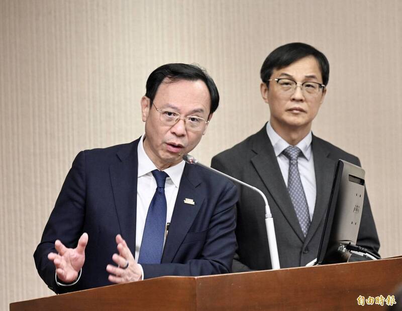 中聯油全程列席...... 石崇良挨批說謊 衛福部:依紀錄答詢、非刻意隱匿