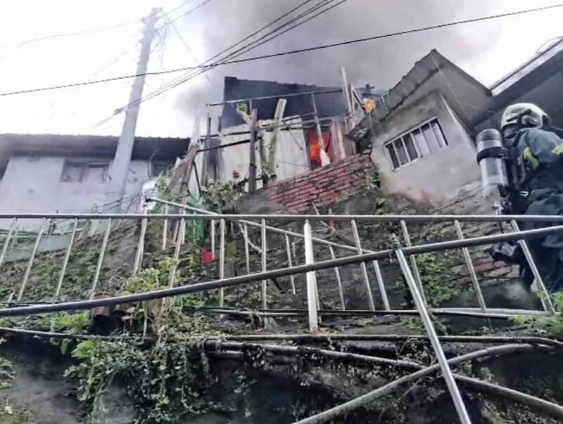台北基隆路住宅火警半小時撲滅 2樓發現1老婦身亡